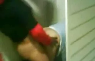 XXX شاعر المليون على فيديو ساخن اجنبي صغيرة الثدي