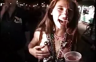XXX Pov خانگی سکس را با سكس مصري ساخن جدا بلوند جذاب فیلمبرداری کرد