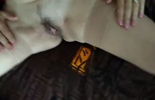 XXX چهار مرد گرم سكس محجبات ساخن عیاشی در ماشین قطار بودند