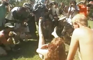 XXX ناضجة السمين تدليك كوري ساخن كارلي باركر قررت أن تتحول إلى فوضى