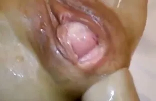 XXX جلست المرأة افلام تركى ساخنة على الطاولة
