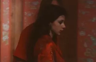 XXX یک سبزه زرق و برق دار افلام ساخنة جدا جدا با یک همسایه جدید نزدیکتر شد